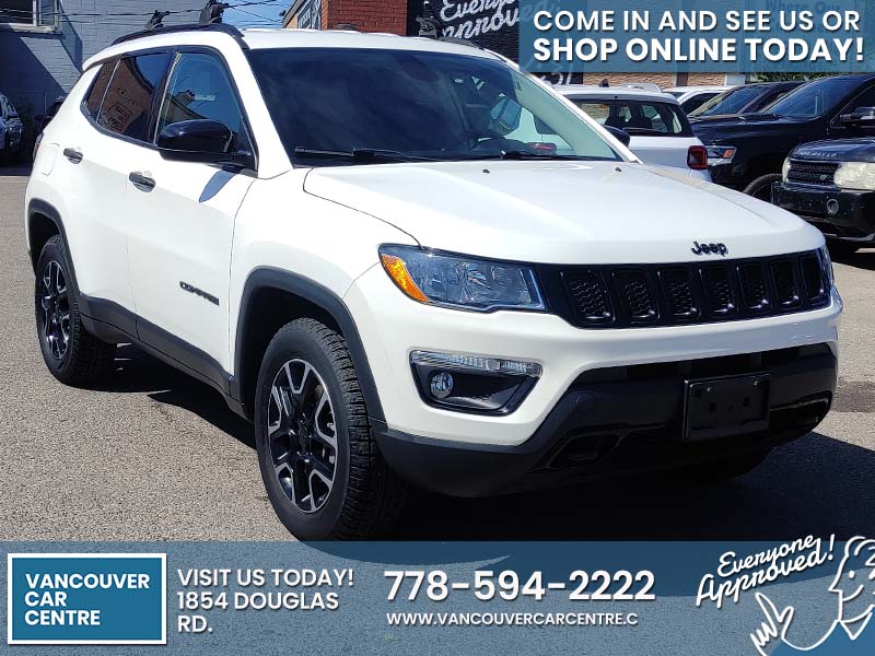 Used SUV 2019 Jeep Compass White for sale in Vancouver