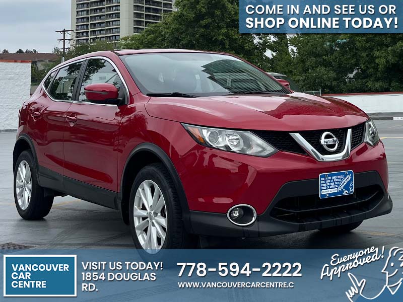 Used SUV 2017 Nissan Qashqai Red for sale in Vancouver